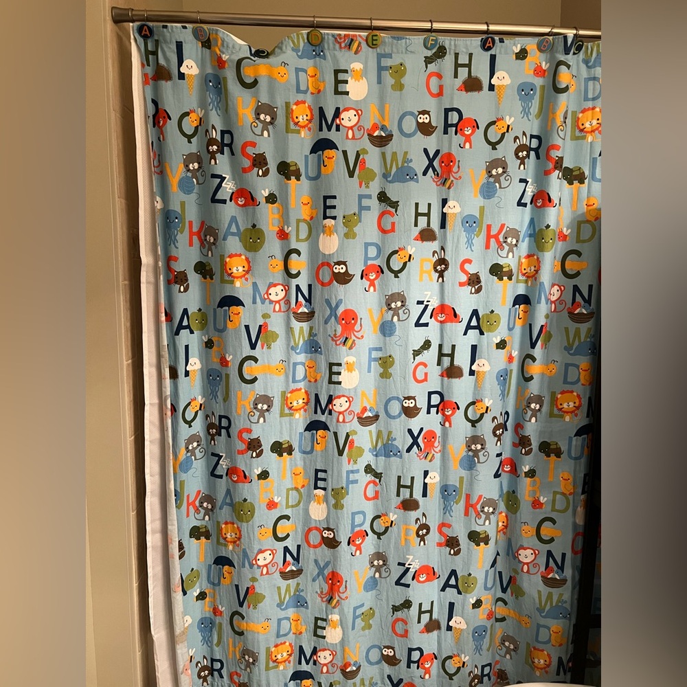 Circo Animal Alphabet Cloth unlined shower curtain Incl matching shower rings